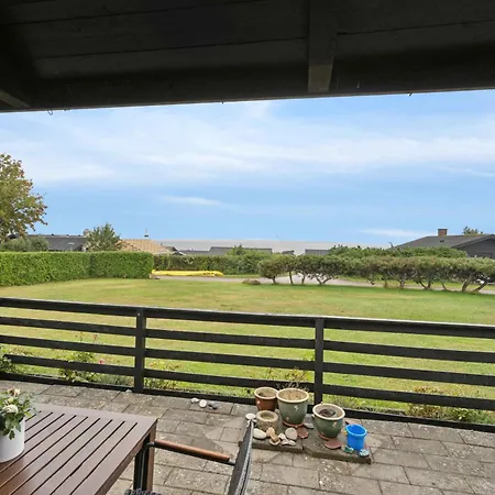 In Horne With Sea View *